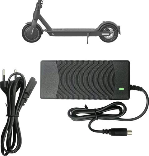 Scooterlader 42V Netsnoer - Compatibel met Step Xiaomi M365, Ninebot ES1/ES2/ES4, Segway Kickscooter - Snelladen, Duurzaam