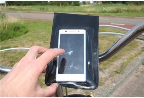 Benson Waterdichte telefoonhouder voor fiets - klittenbandsluiting - geschikt voor sturen tot 30 mm - 190x110 mm